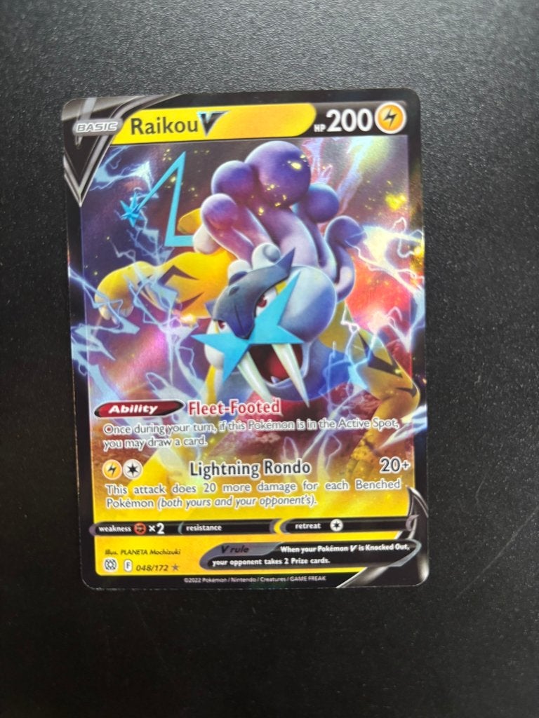 Raikou V (BRS 048), Hobby en Vrije tijd, Verzamelkaartspellen | Pokémon, Ophalen of Verzenden, Zo goed als nieuw