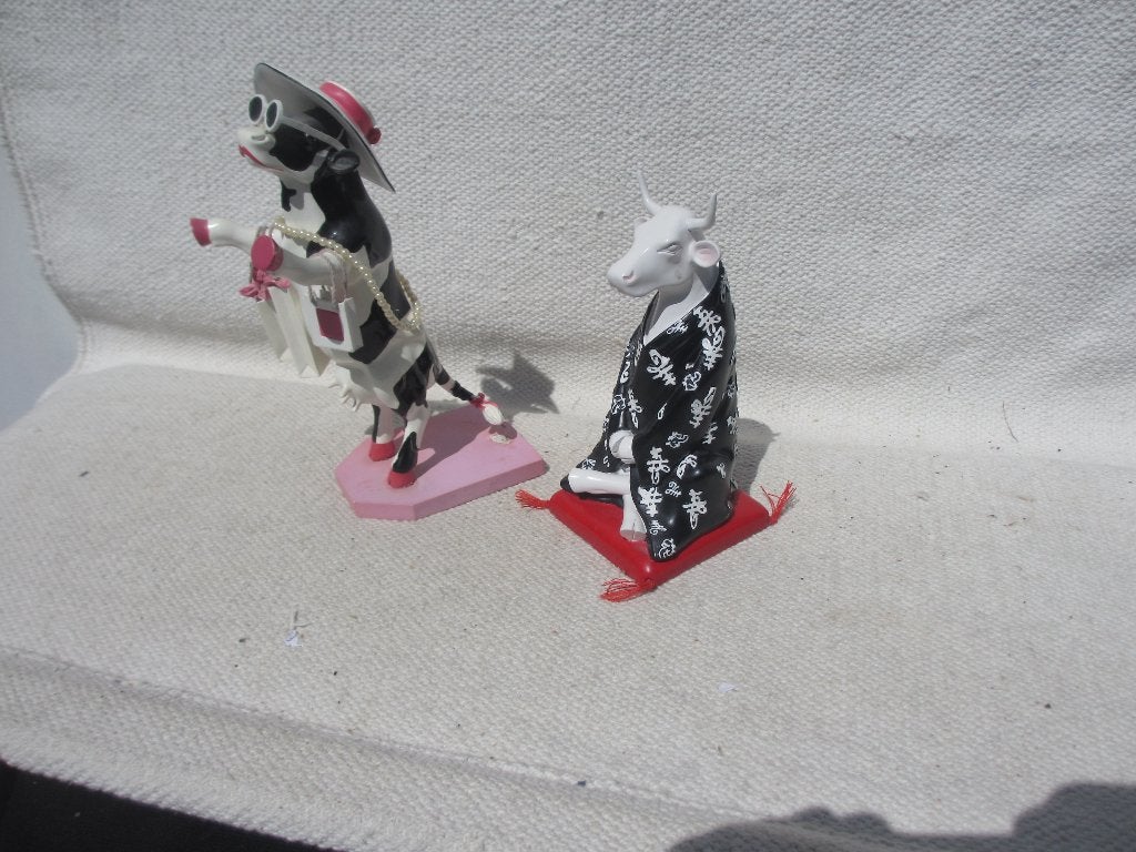 2 beeldjes COW PARADE Zie omschrijving, Ophalen of Verzenden, Gebruikt, Dier