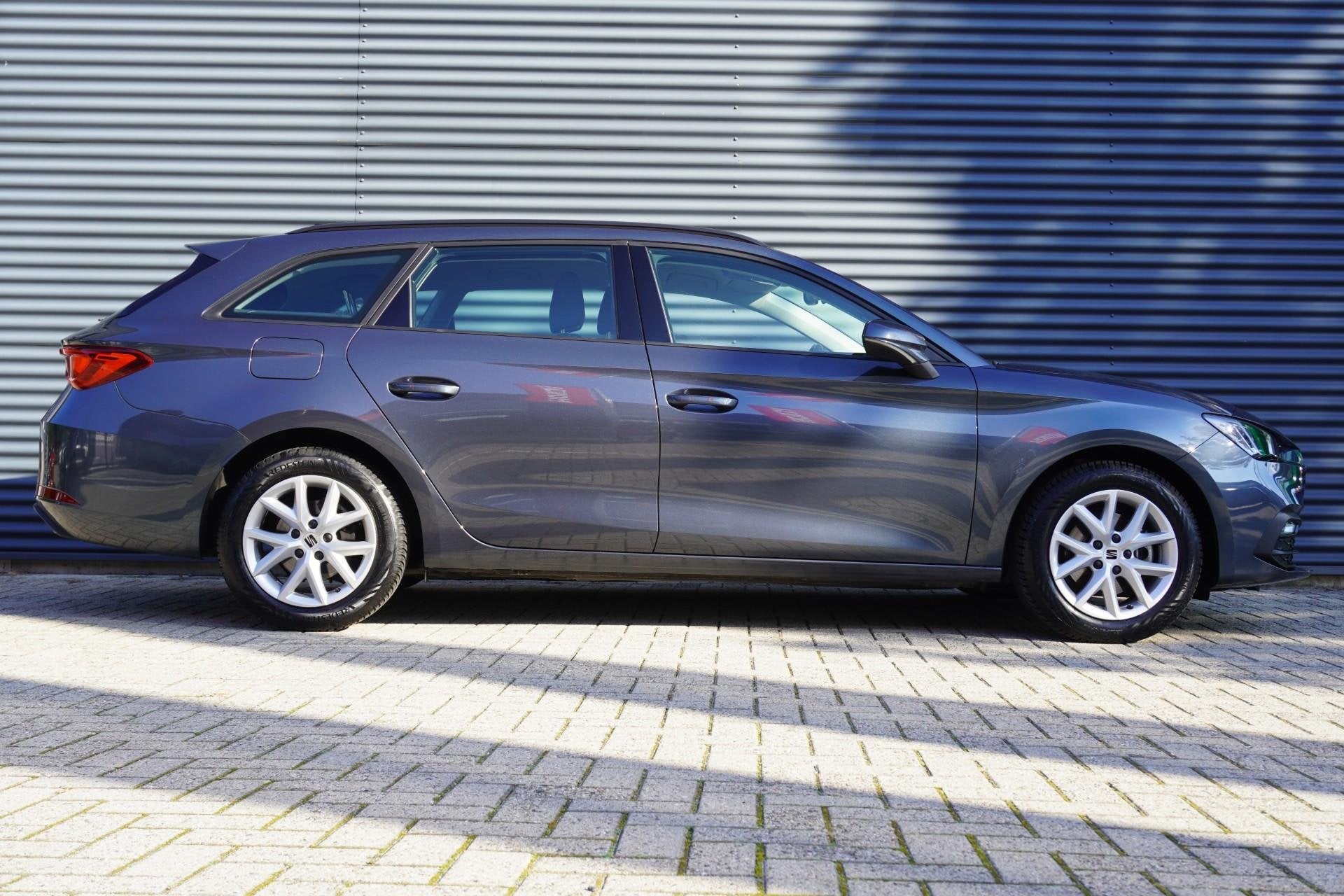 SEAT Leon Sportstourer 1.0 TSI 110pk Style Full Link | Cruis, Auto's, Voorwielaandrijving, 12 maanden, Stof, Gebruikt