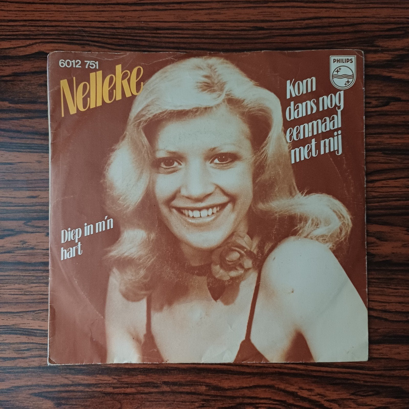 Nelleke - Kom dans nog eenmaal met mij / Diep in m'n hart, Ophalen of Verzenden, Gebruikt, 7 inch, Schlager