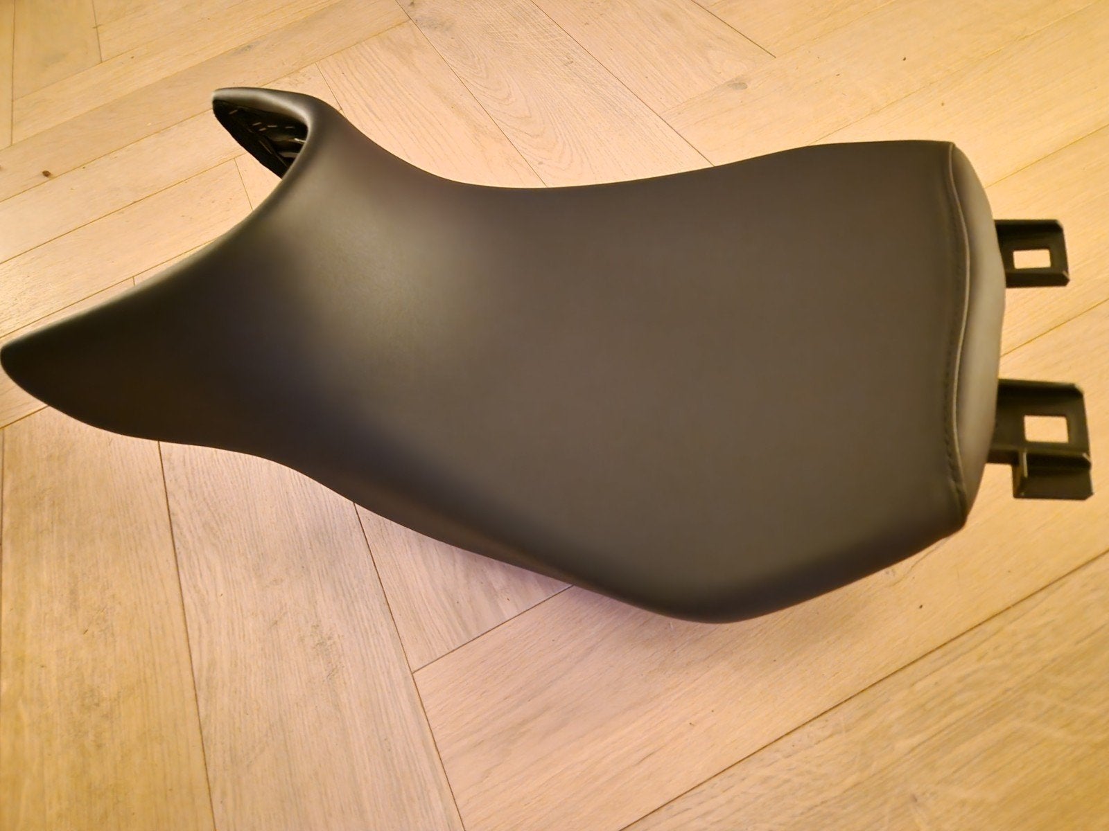 Motorzadel laag BMW R1200rs R1250rs, Ophalen of Verzenden