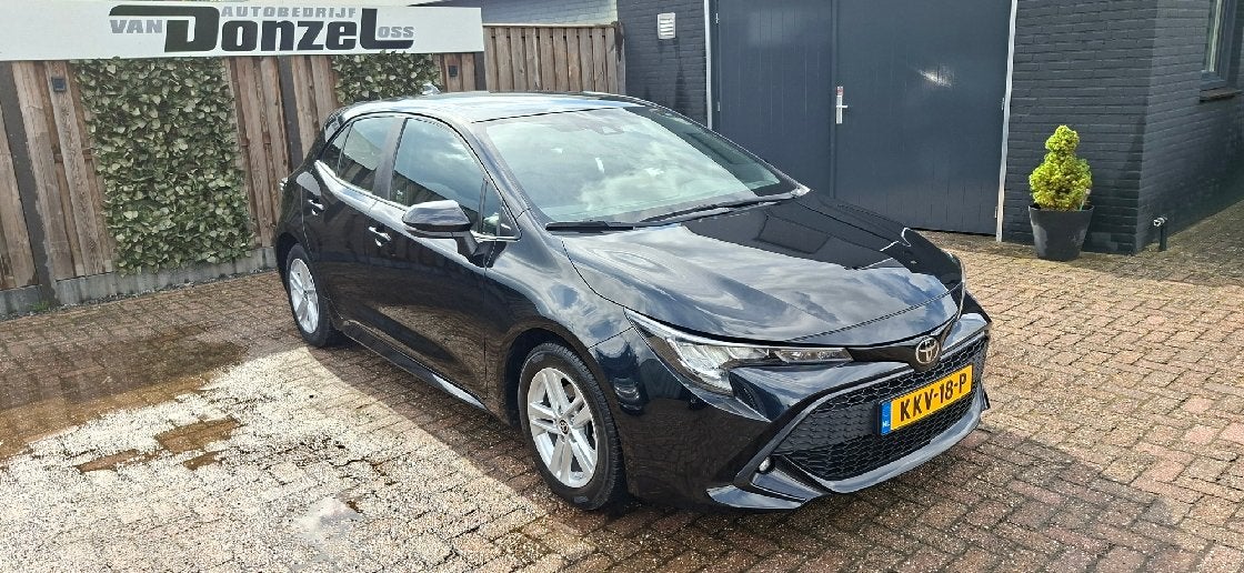 Toyota Corolla 1.2 Turbo Active 58982 km (bj 2020), Voorwielaandrijving, Gebruikt, 4 cilinders, Zwart