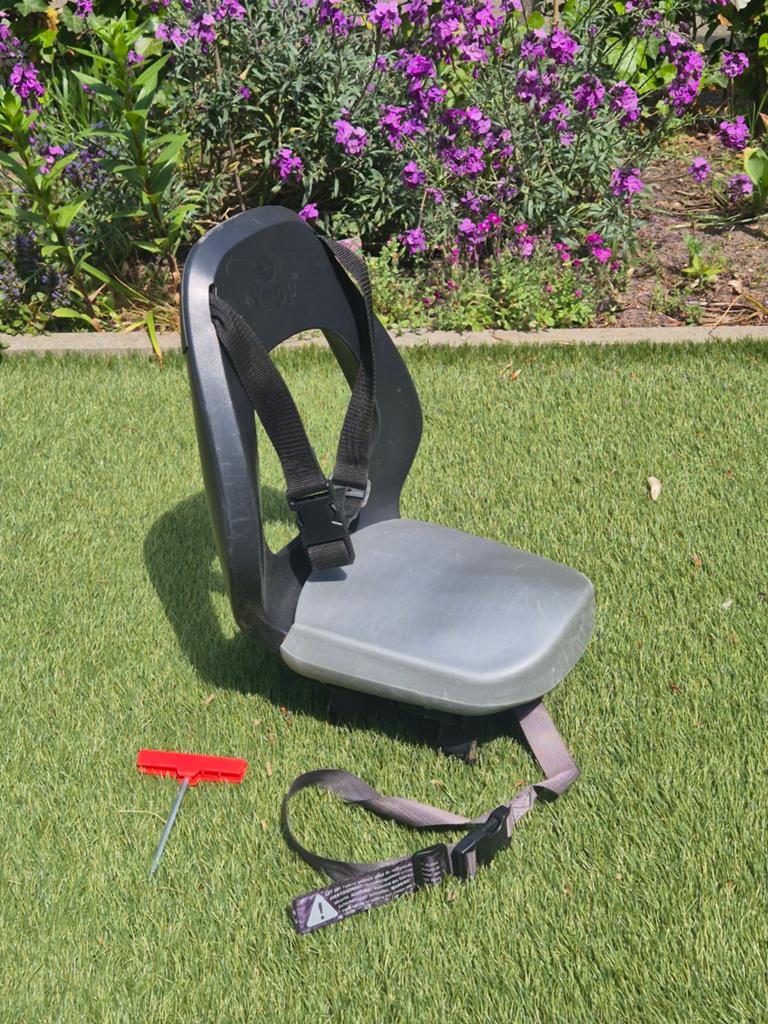 Thule Yepp achterzitje Junior, Fietsen en Brommers, Fietsaccessoires | Fietsstoeltjes, Gebruikt, Achterzitje, 9 t/m 18 kg, Voetsteuntjes