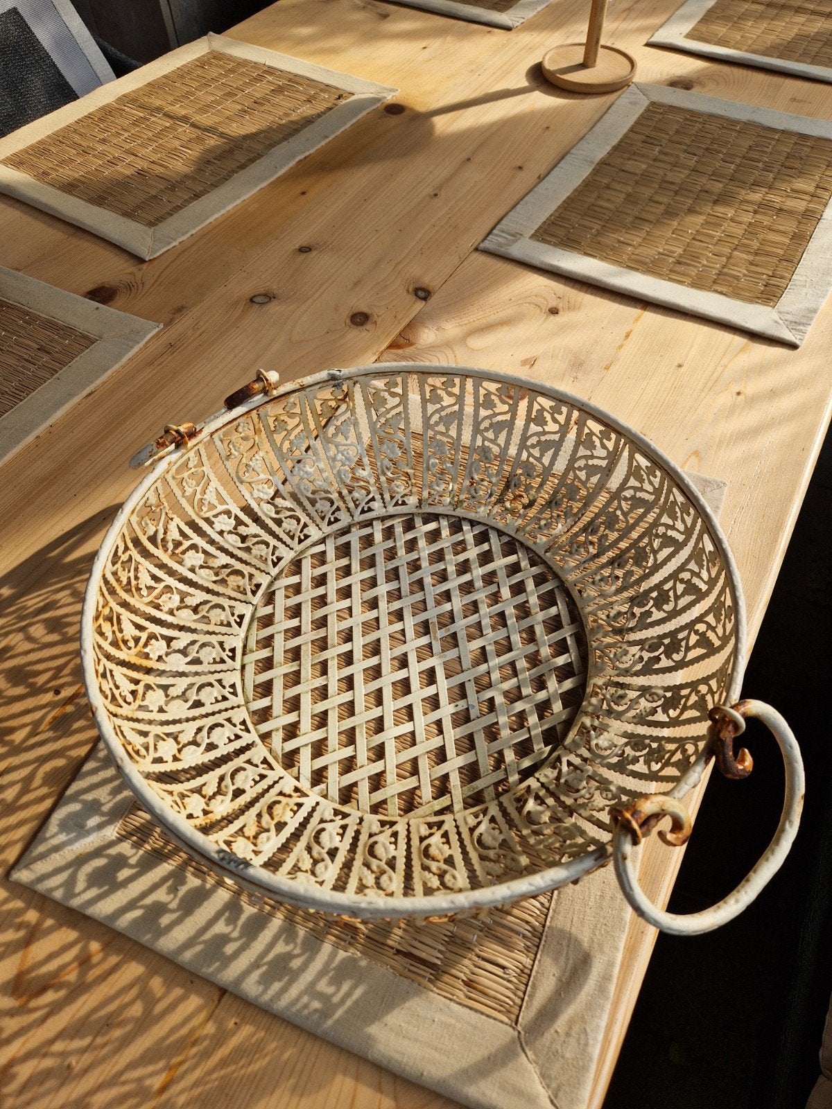 Decoratieve metalen schaal met handvatten, Ophalen of Verzenden