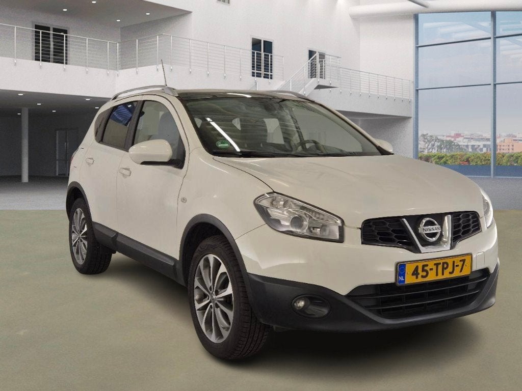 Nissan Qashqai 1.6 Connect Edition|NAVI|PANO|CAMERA|TREKHAAK, Auto's, Nissan, Voorwielaandrijving, Euro 5, Gebruikt, 1225 kg