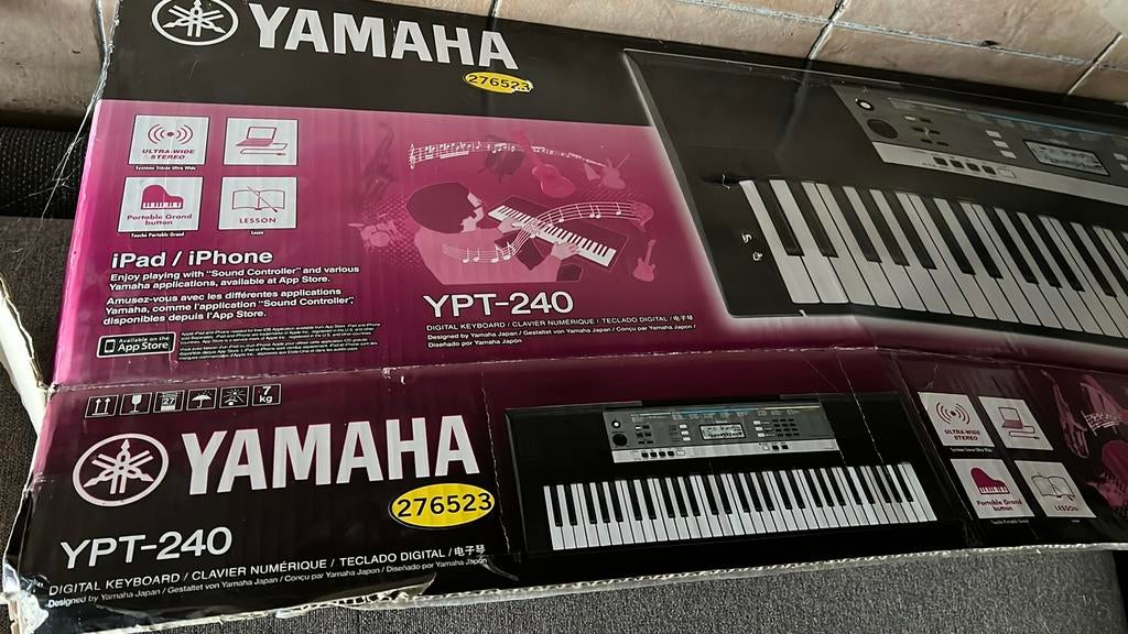 Yamaha YPT 240 keyboard + standaard, Muziek en Instrumenten, Keyboards, Ophalen, Zo goed als nieuw, 61 toetsen, Yamaha