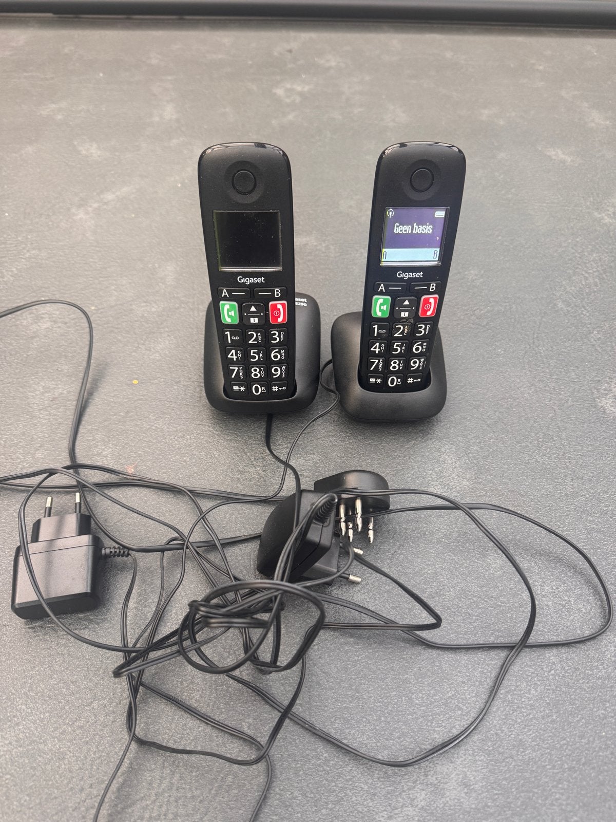 Gigaset E290H DECT telefoon met 2 handsets, 2 mnd oud., Ophalen of Verzenden, Zo goed als nieuw, 2 handsets