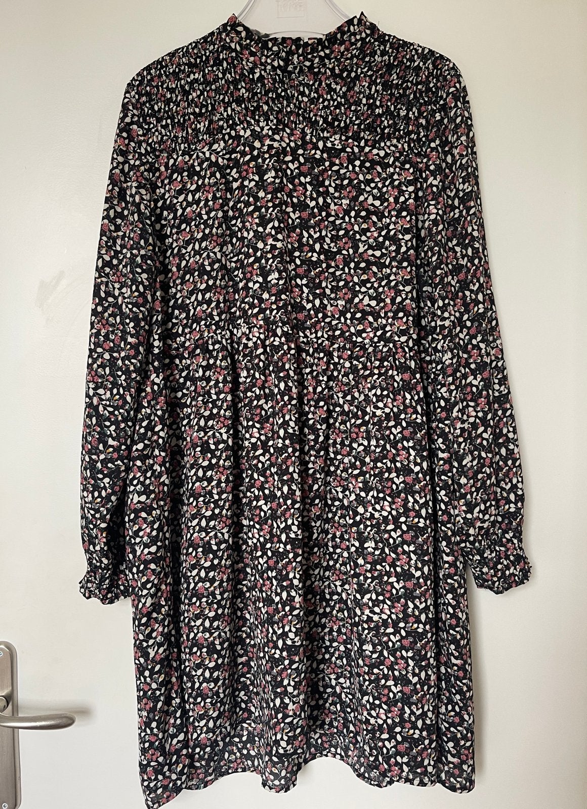 Jurk met bloemen, L, Overige kleuren, Maat 42/44 (L), Ophalen of Verzenden, Zo goed als nieuw