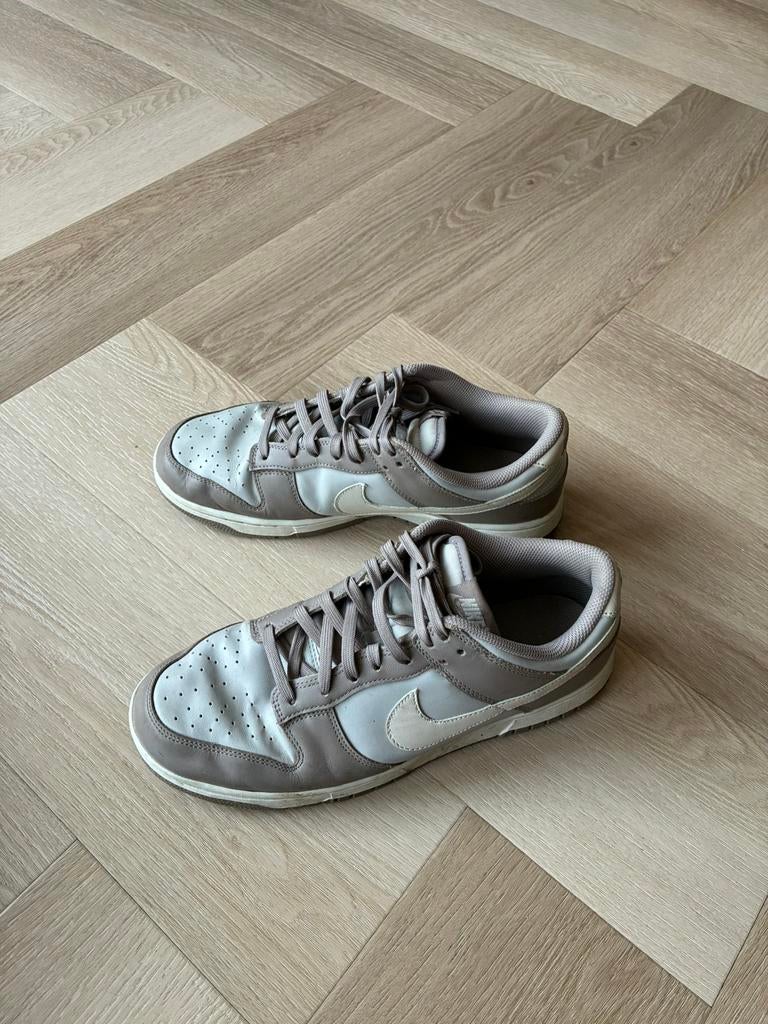 Nike dunk low bone beige maat 43 zeer nette staat!, Ophalen, Zo goed als nieuw, Jongen of Meisje, Schoenen