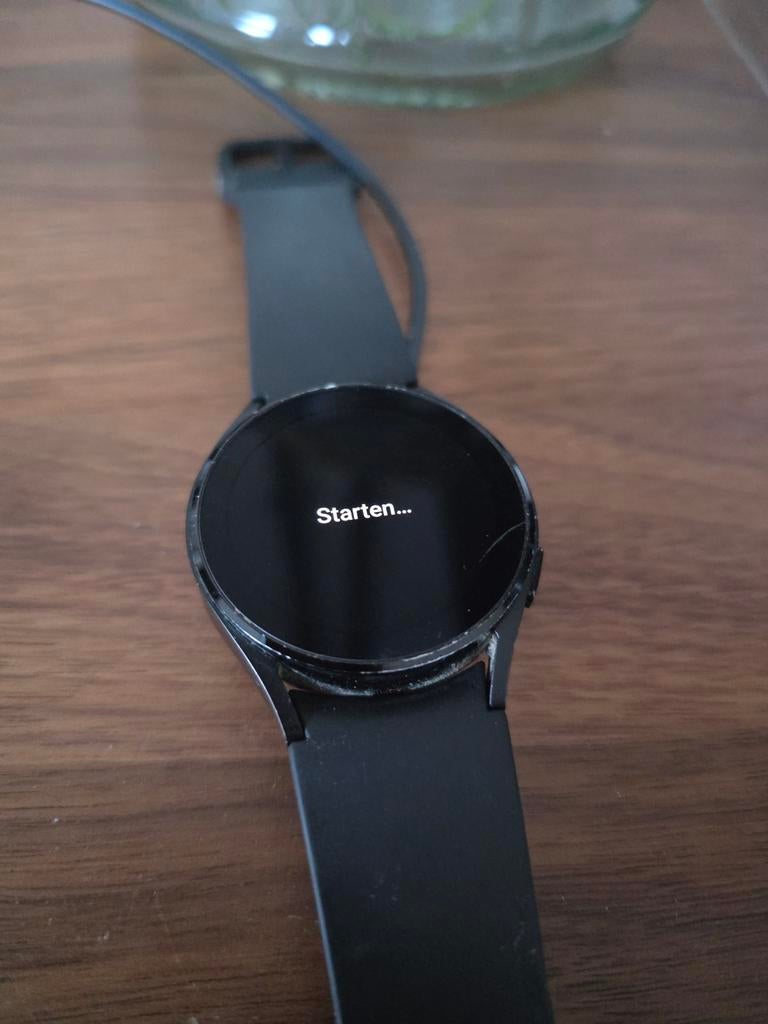 Galaxy watch 4 - 40 mm, Sieraden, Tassen en Uiterlijk, Smartwatches, Ophalen, Gebruikt, Zwart, Samsung galaxy watch