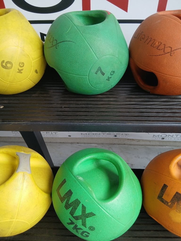 LMX Lifemaxx medicine Ball Set - 6kg, 7kg, 8kg, 9kg, 10kg, Ophalen, Gebruikt, Benen, Medicijnbal