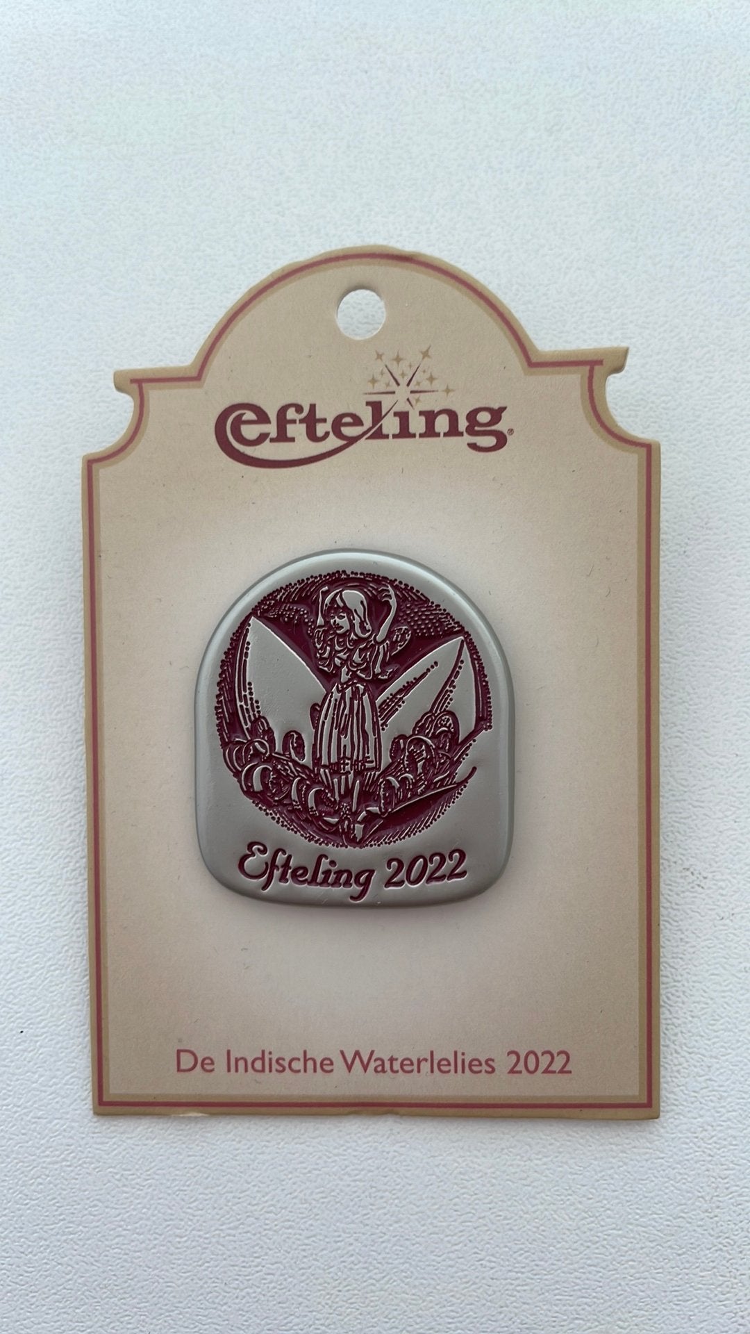 Efteling pin De Indische Waterlelies 2022 op kaartje EPP 441, Ophalen of Verzenden, Zo goed als nieuw, Button of Speldje