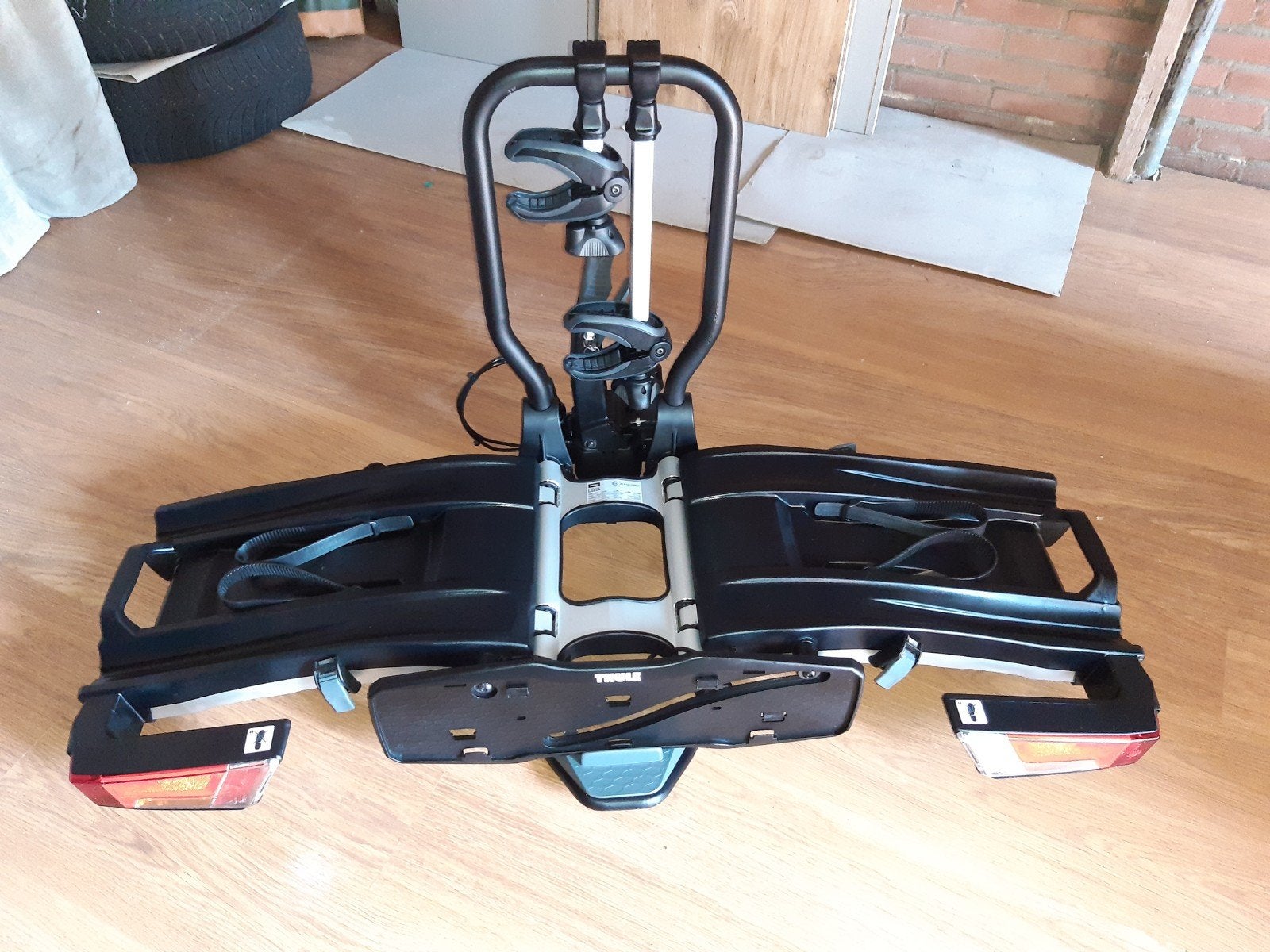 Thule easyfold xt2 933 fietsendrager vor elektrische fietsen, Ophalen, Zo goed als nieuw, Trekhaakdrager, Brede banden