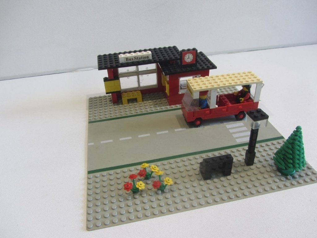 lego vintage busstation 379 (niet compleet), Kinderen en Baby's, Ophalen of Verzenden, Gebruikt, Lego