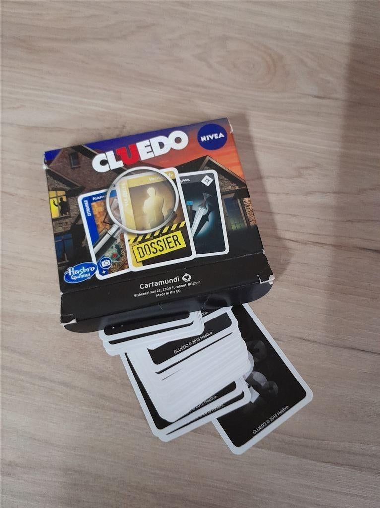 Cluedo dossier - kaartspel - s1438, Verzenden, Zo goed als nieuw