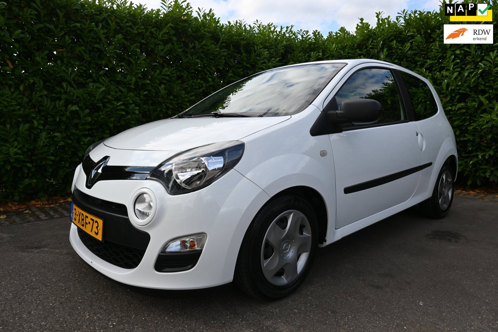 Renault Twingo 1.2 16V Parisienne. Origineel Nederlandse aut, Voorwielaandrijving, Twingo, Gebruikt, 4 cilinders