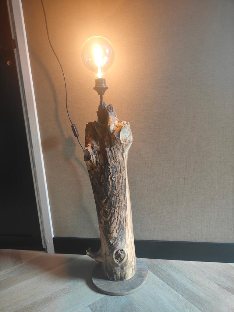 Nette boomstam lamp met lichtbol, 1 meter hoog, Ophalen, Rustiek, Landelijk, Natuurlijk, 100 tot 150 cm, Zo goed als nieuw