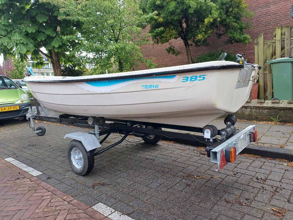 Boottrailer + terhi., Watersport en Boten, Ophalen, Minder dan 1500 kg, Gebruikt, Sloepentrailer