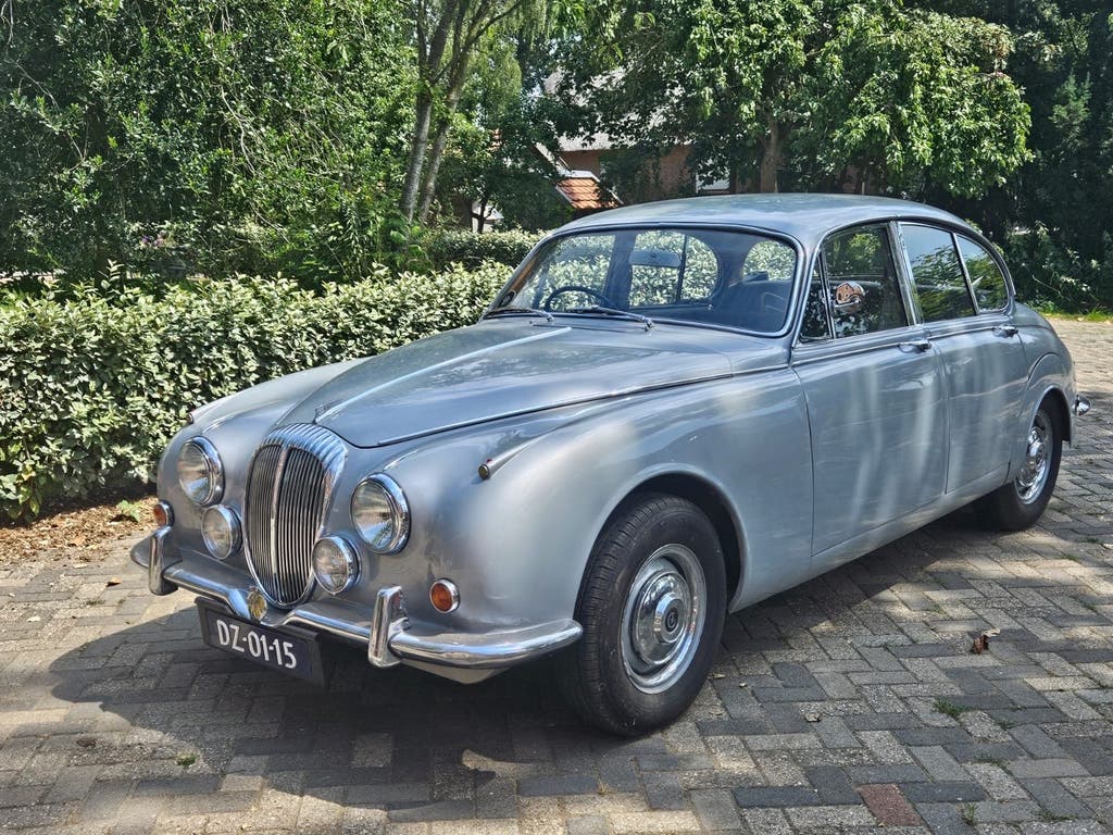 Daimler Saloon 2.5 L V8 AUT 1968 Grijs, foto 5