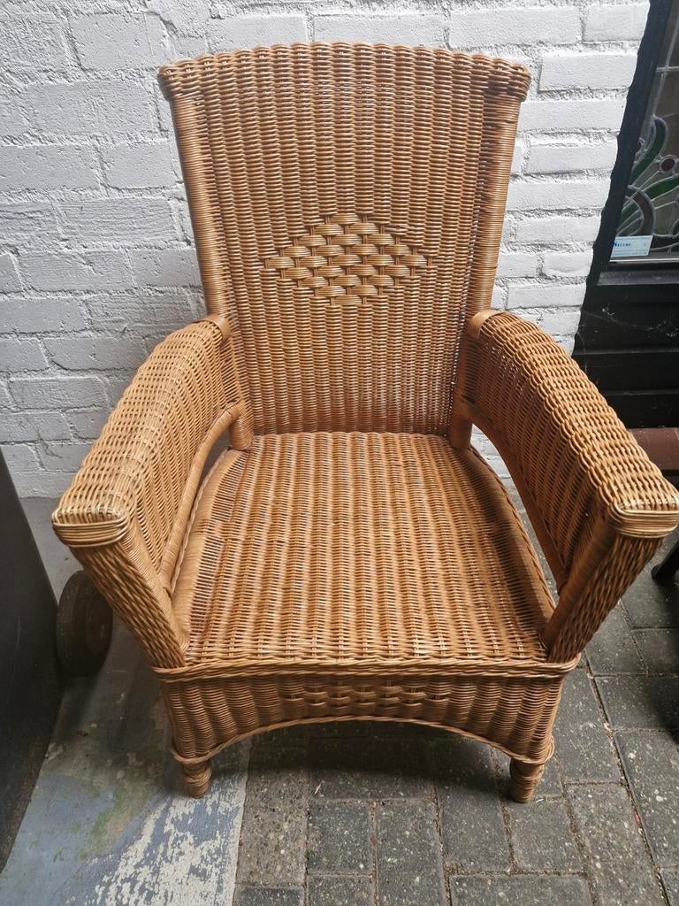 Rotan stoel met zithoogte 41 cm, Gebruikt, Bruin, Ophalen of Verzenden, Eén