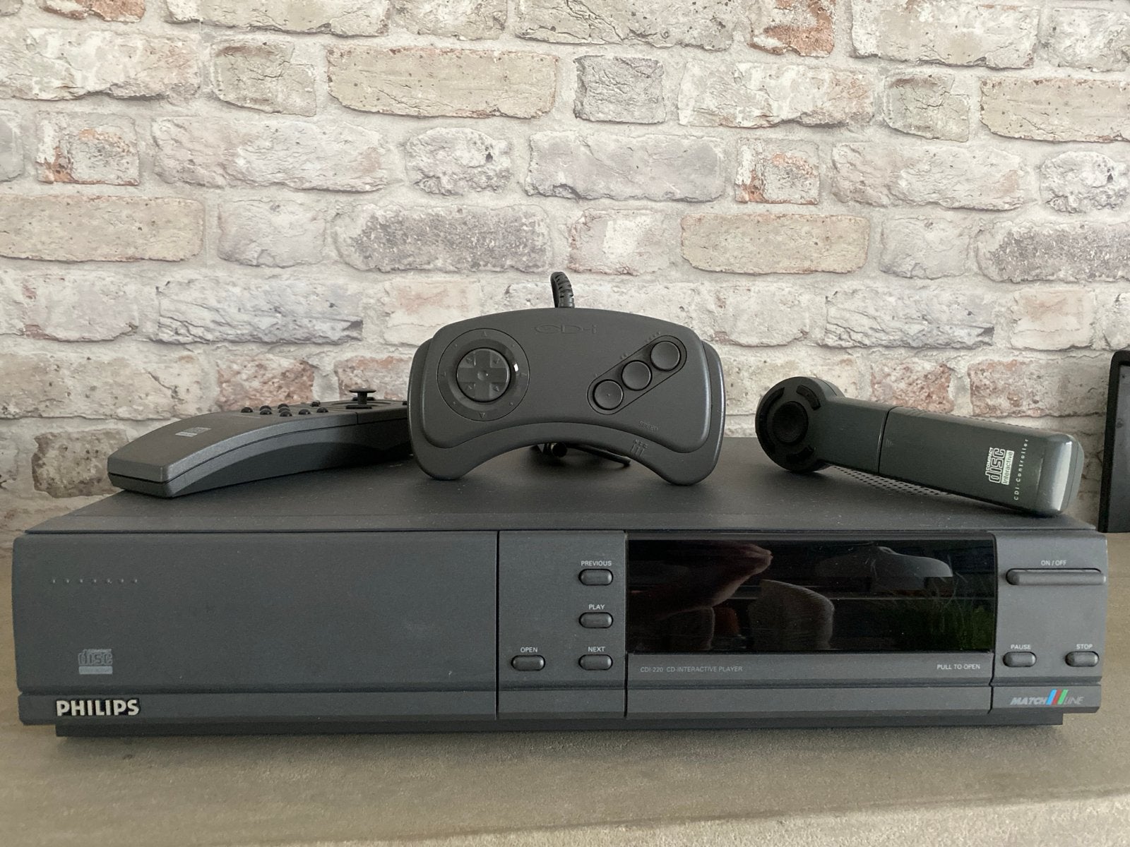 Philips CD-i 220/20 speler met controllers, Ophalen of Verzenden, Overige merken, Gebruikt