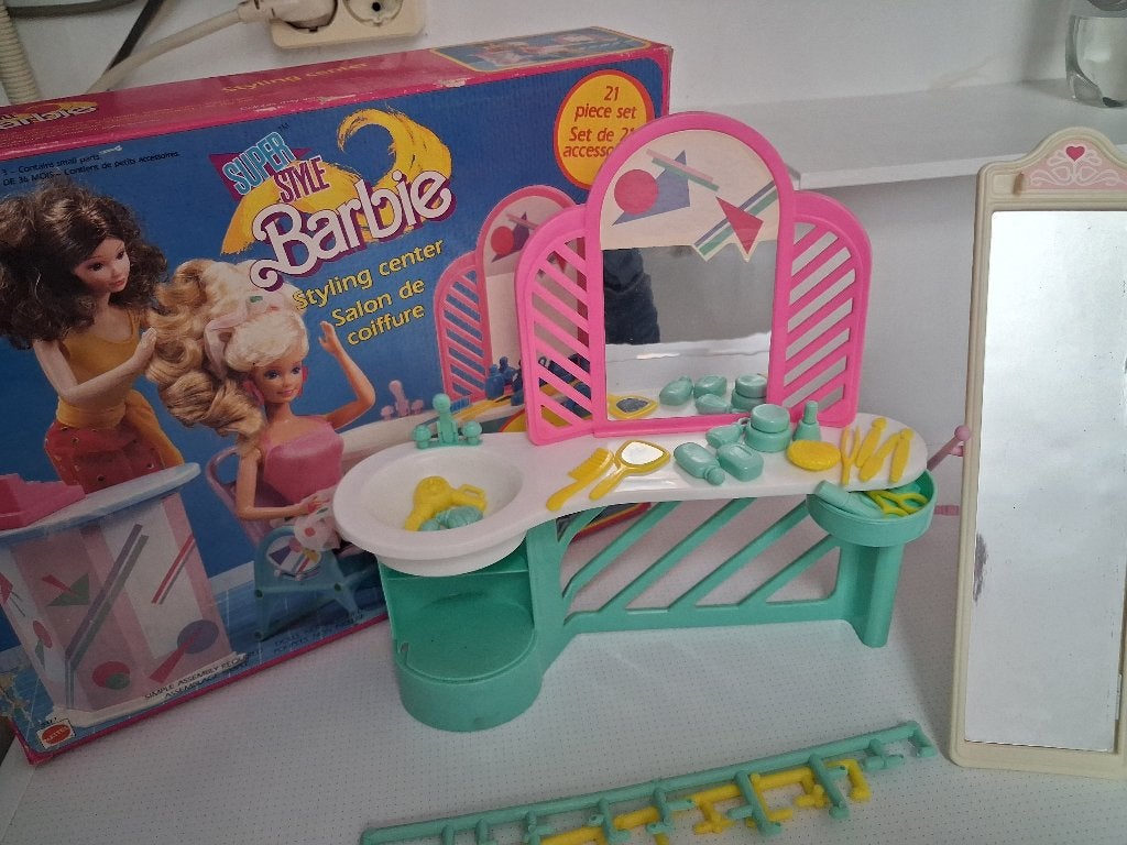 De 8377 Super Style Barbie Styling Center, Ophalen of Verzenden, Gebruikt, Fashion Doll