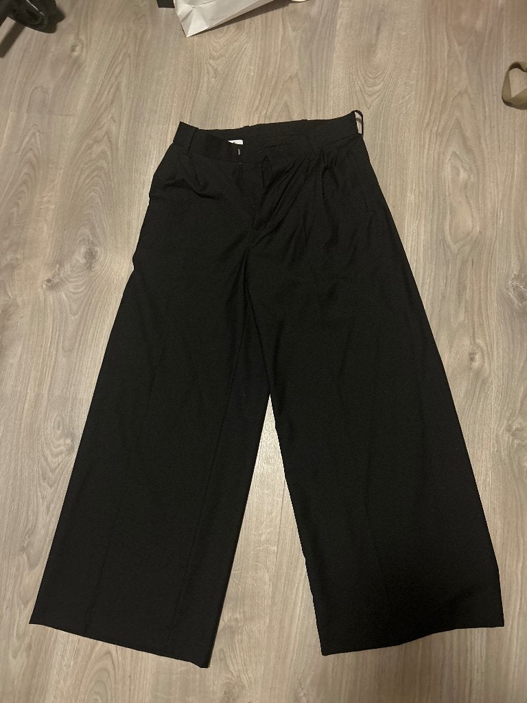 Cos wide leg trousers black, Kleding | Heren, Ophalen, Onbekend, Zwart, Zo goed als nieuw