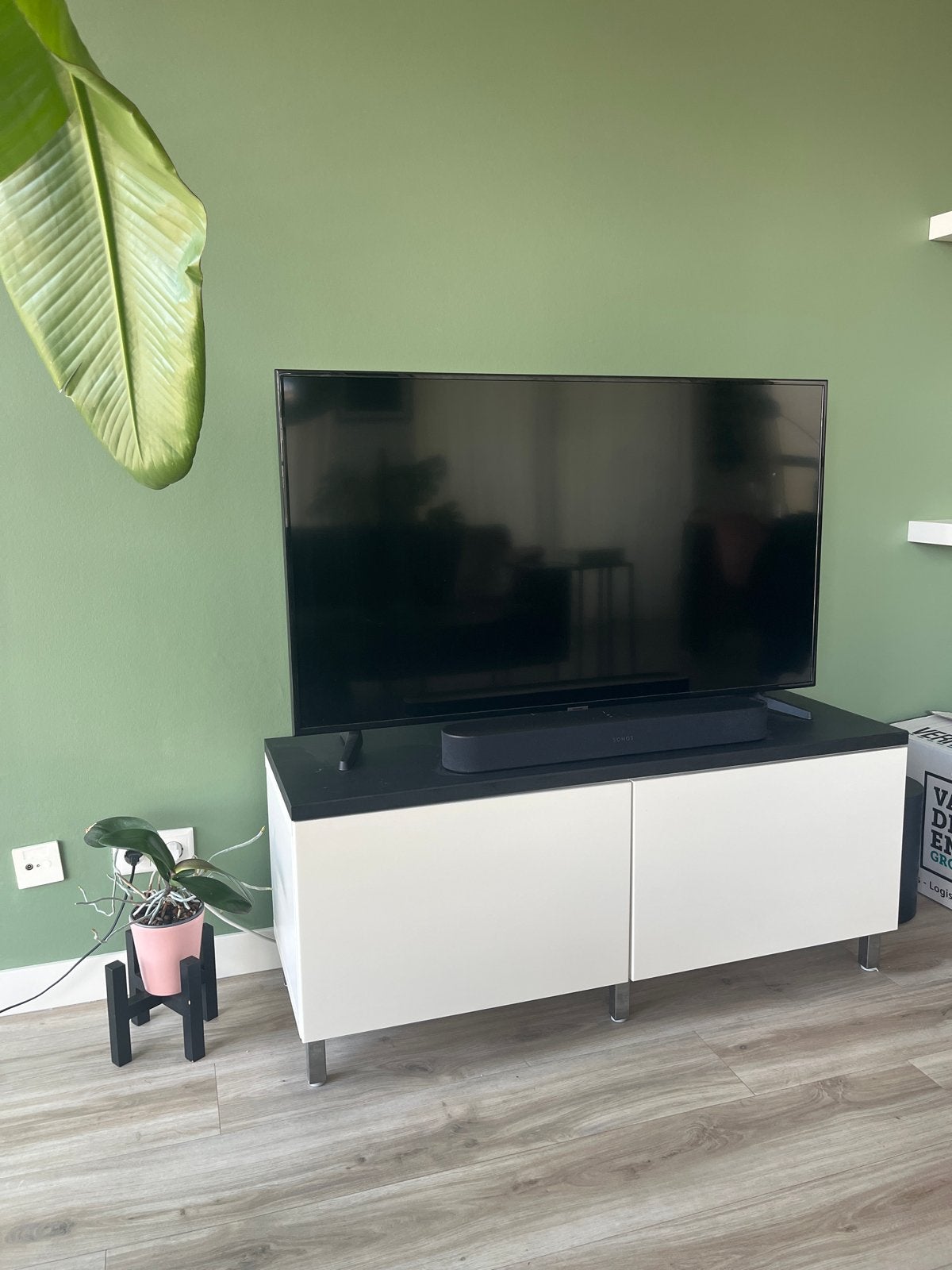 IKEA TV meubel met zwarte plank, Ophalen, Gebruikt, 100 tot 150 cm, Minder dan 100 cm