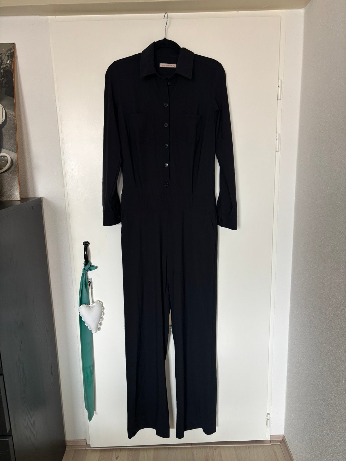 Studio anneloes jumpsuit, Ophalen of Verzenden, Zo goed als nieuw, Maat 38/40 (M), Zwart