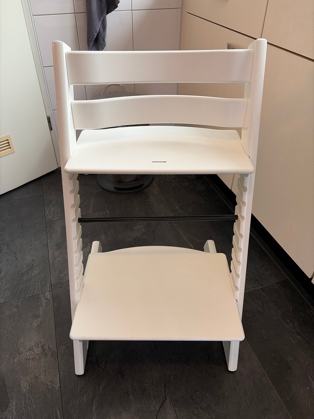 Stokke Tripp Trapp meegroeistoel wit nieuw model, Ophalen, Gebruikt, Meegroeistoel, Aanschuifbaar