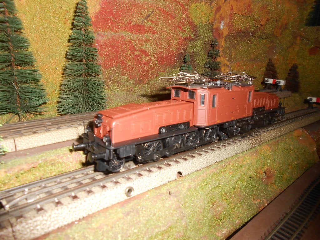 Roco 43941 bruine krokodil van de SBB voor Märklin, Wisselstroom, Locomotief, Nieuw, Ophalen of Verzenden