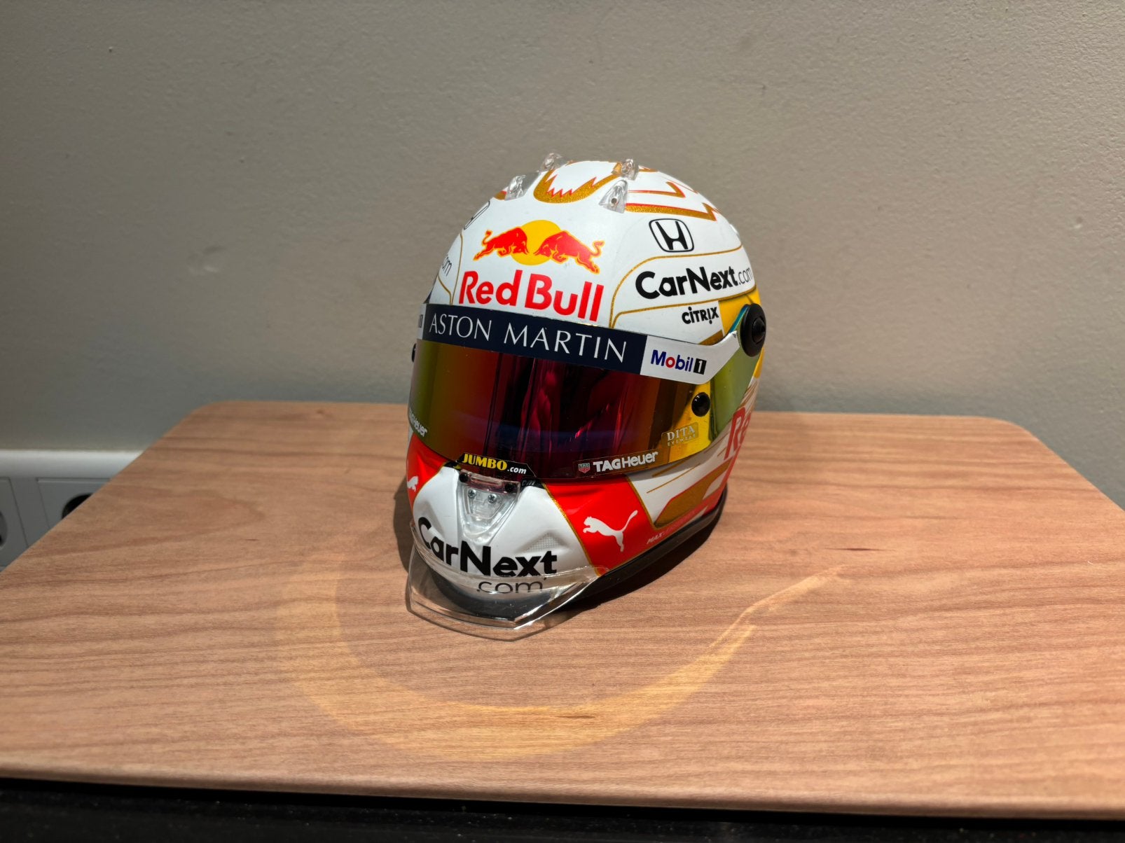 Max verstappen helm 1:2 seizoen 2020, Verzamelen, Ophalen of Verzenden, Zo goed als nieuw, Formule 1