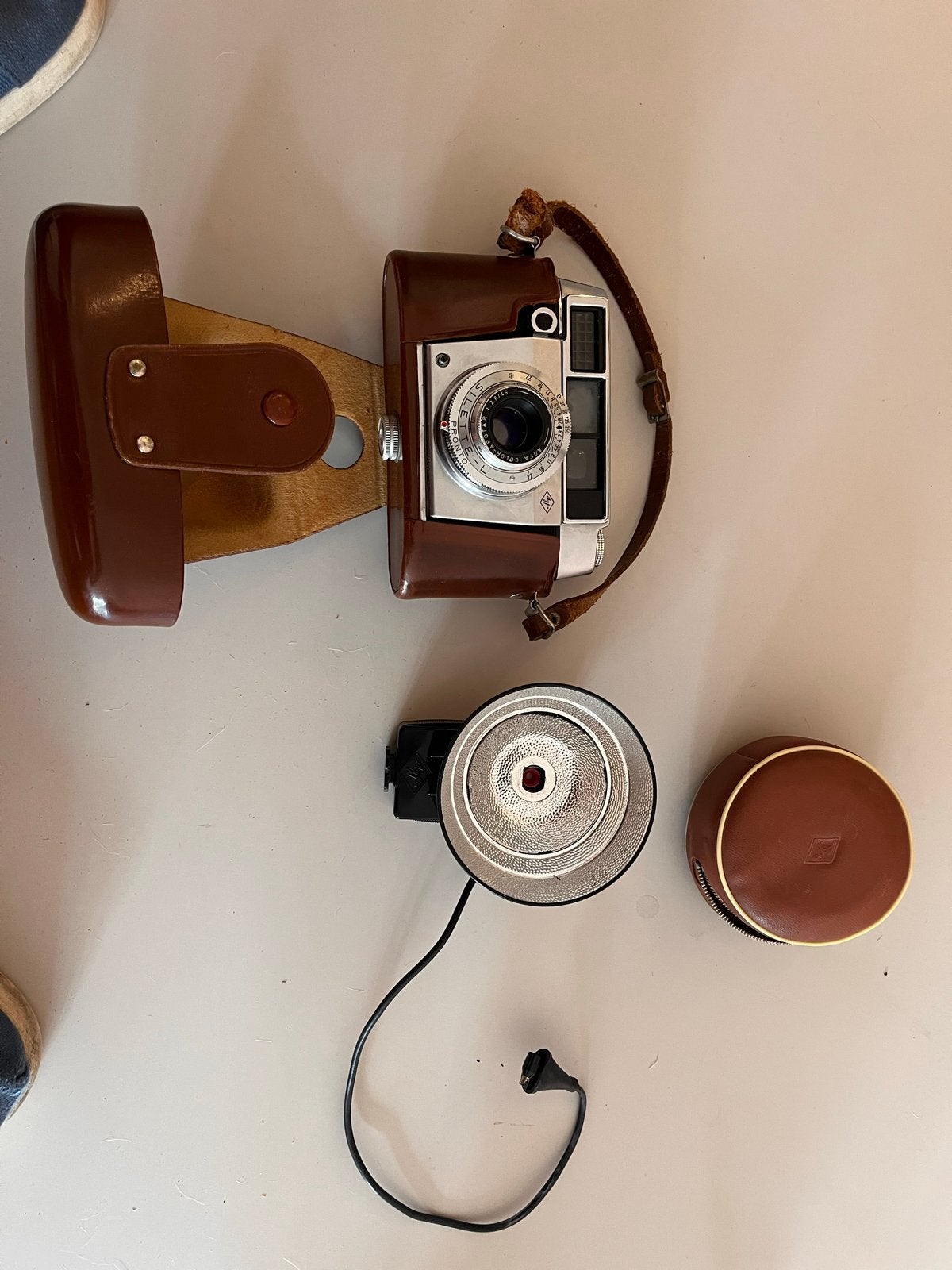 Vintage Agfa Silette-L camera met flitser en tas, Ophalen, Gebruikt, Compact, Overige Merken