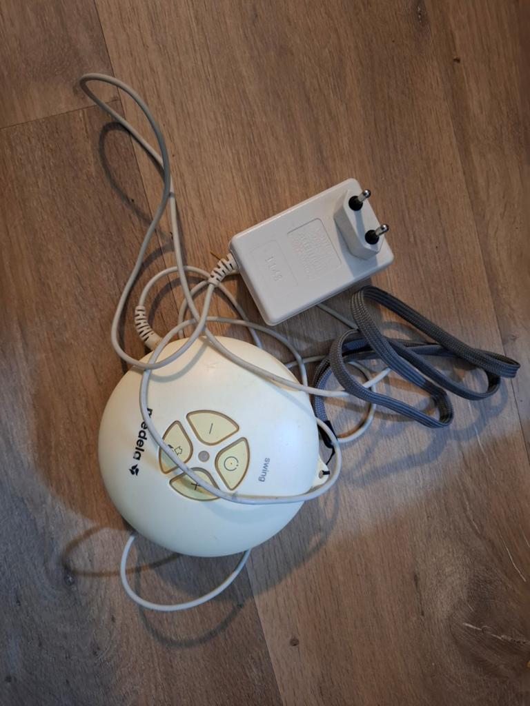 Medela Swing kolf pomp, Kinderen en Baby's, Babyvoeding en Toebehoren, Ophalen of Verzenden, Borstkolf