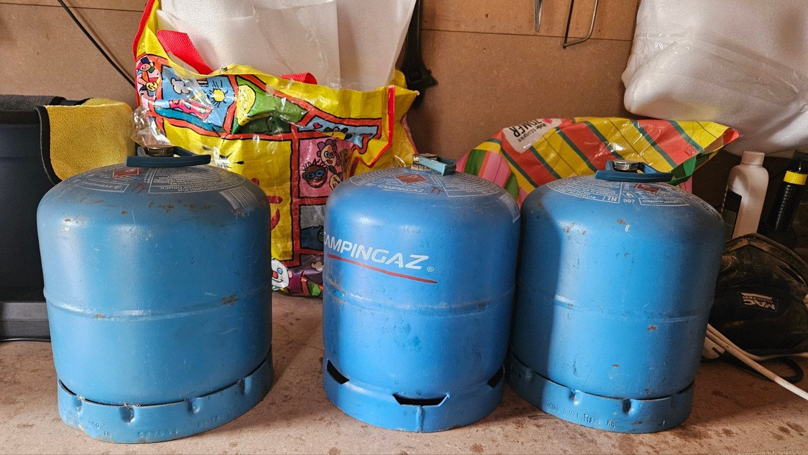 3 Campingaz gasflessen 2,75 kg (2 deels gevuld), Ophalen, Gebruikt