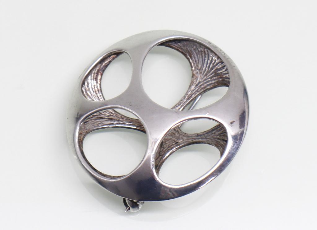 Vintage zilveren opengewerkte broche, Begeer, Sieraden, Tassen en Uiterlijk, Antieke sieraden, Ophalen of Verzenden, Zilver, Broche