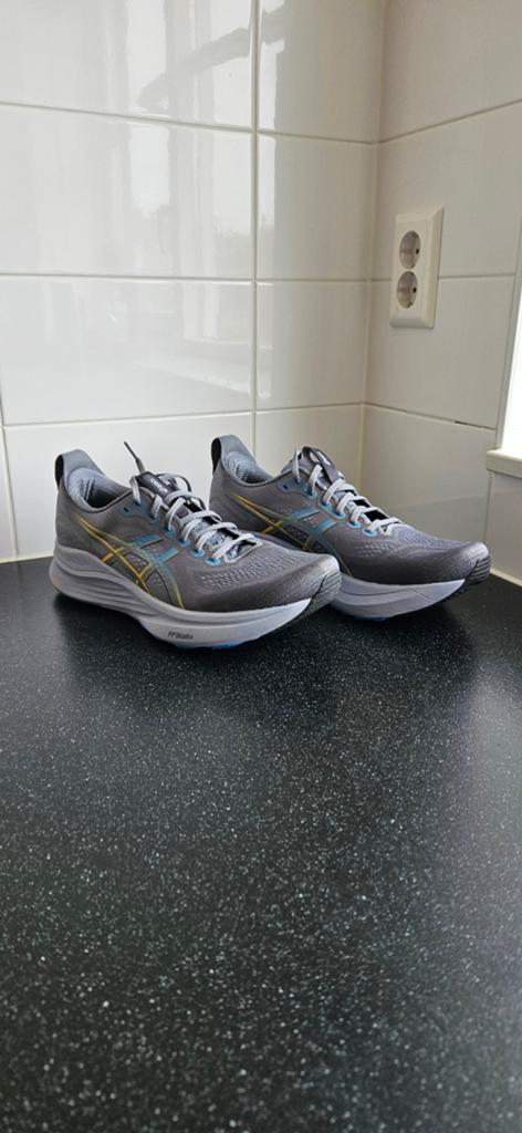 Asics Kayano 32 heren, maat 47. Kleur grijs, Ophalen of Verzenden, Zo goed als nieuw, Hardloopschoenen, Asics