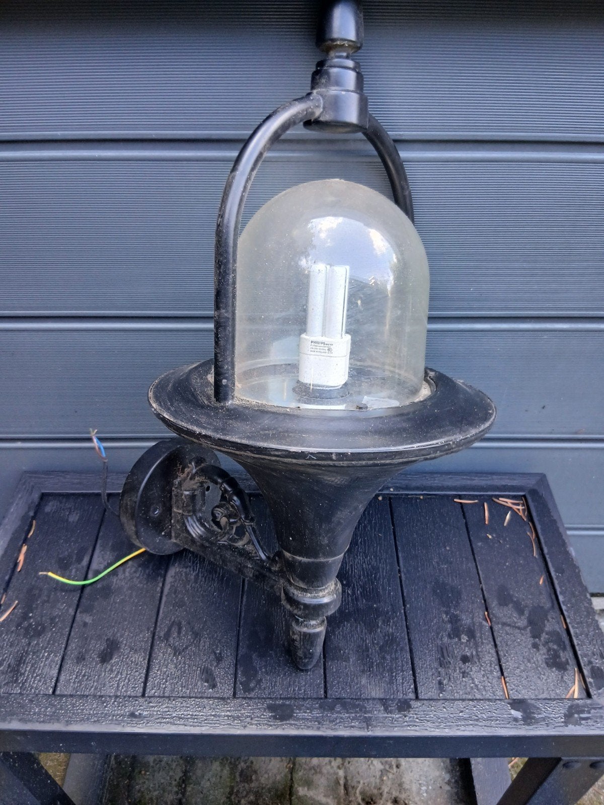 Buitenlamp zwart met glazen kap, Ophalen, Gebruikt, Wandlamp, Netvoeding