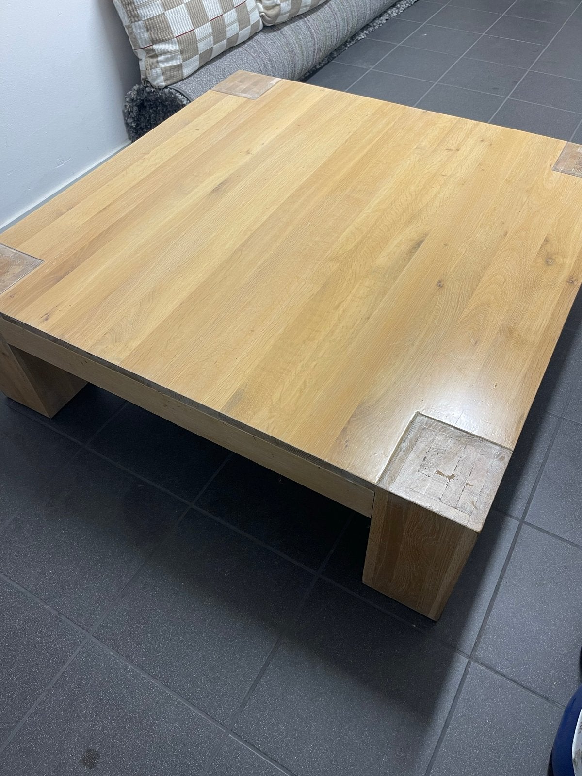 Salontafel - Vierkant en robuust, Ophalen, Gebruikt, 5 – 50, 100 tot 150 cm
