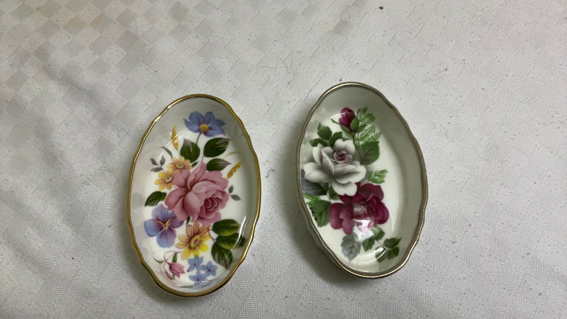 Hudson middleton, schaaltjes bone china, Engeland, vintage, Ophalen of Verzenden, Zo goed als nieuw, Porselein, Bord of Schaal