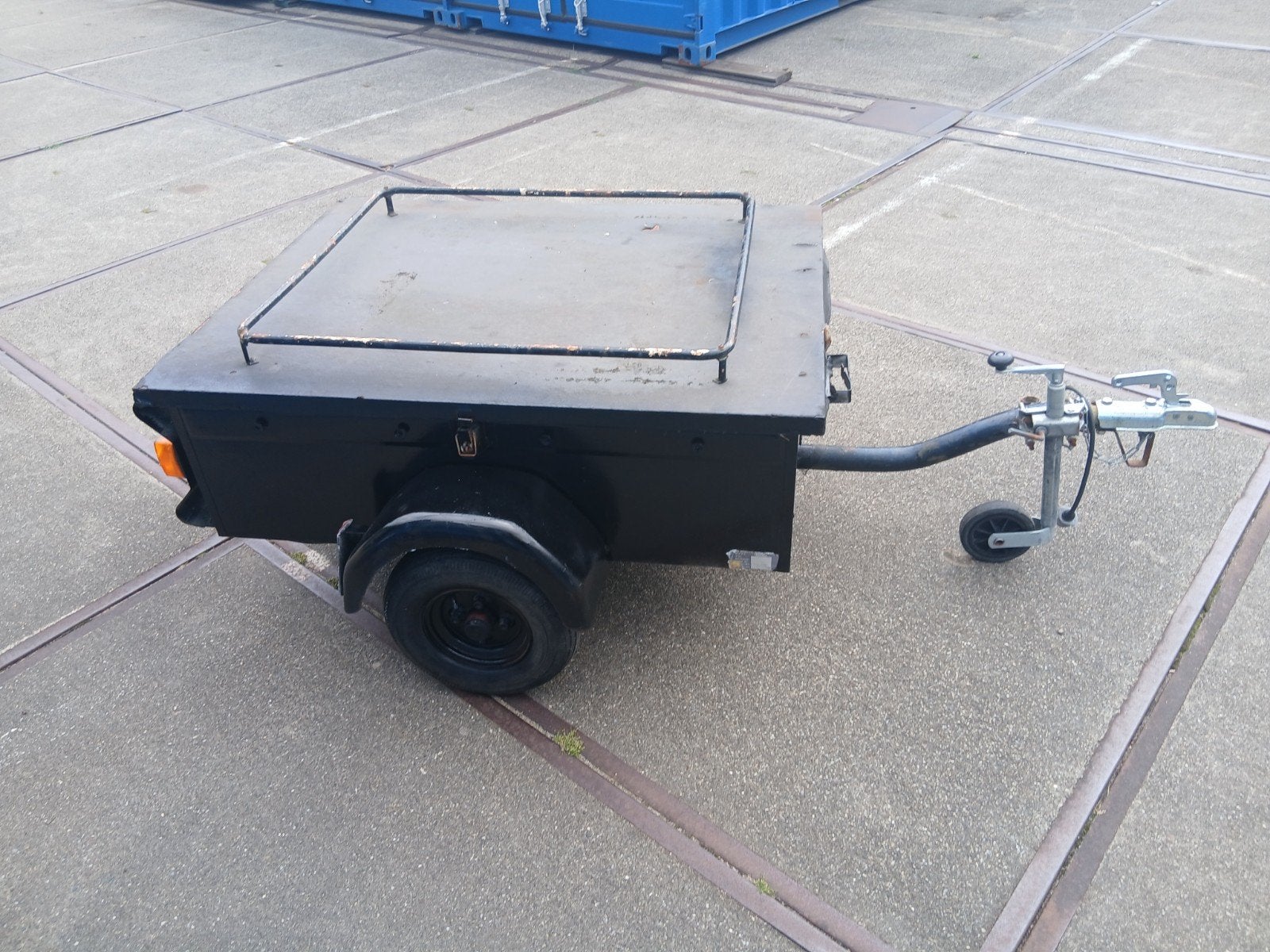 Te koop bagagewagen viskar oldtimer trike, Ophalen