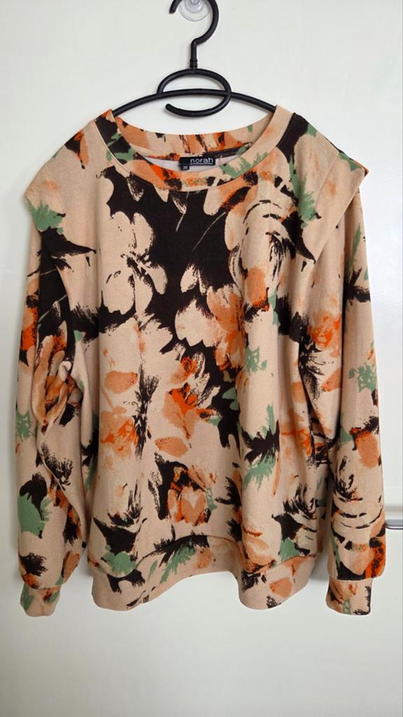 Norah truitje met bloemen, maat 36 (valt ruim), Kleding | Dames, Beige, Ophalen of Verzenden, Zo goed als nieuw, Norah