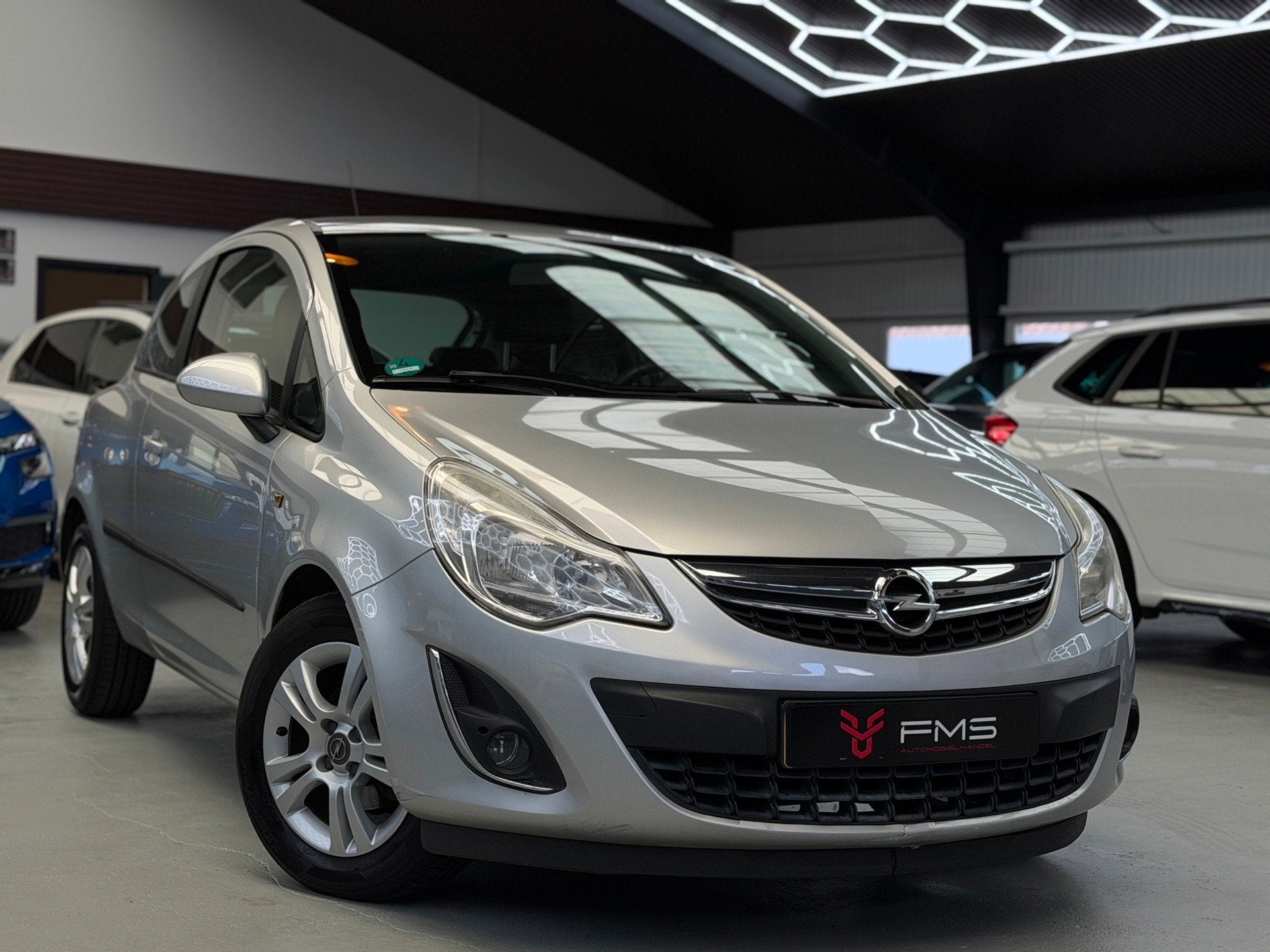 Opel Corsa 1.2-16V Rhythm Airco, Auto's, Voorwielaandrijving, Euro 5, Gebruikt, Zwart