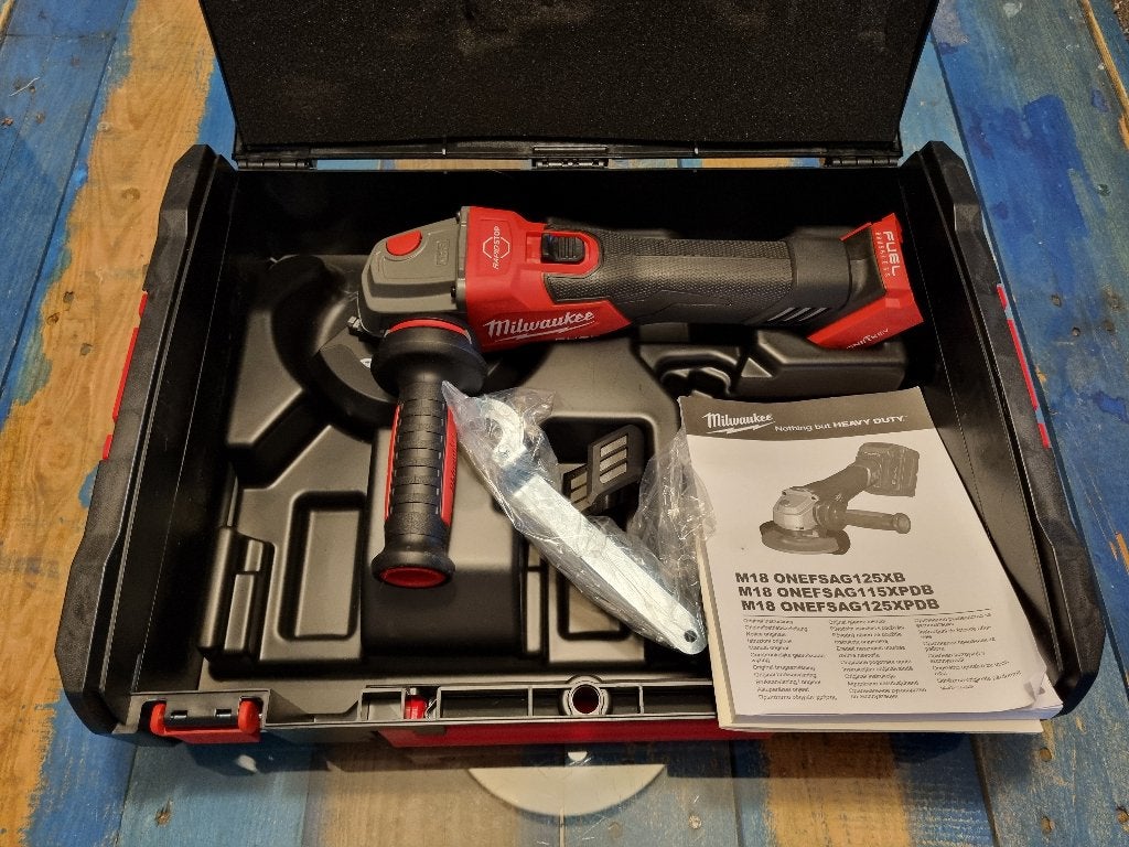 Milwaukee M18 haakse slijper, Ophalen of Verzenden, Nieuw, 1000 watt of meer, Haakse handslijpmachine