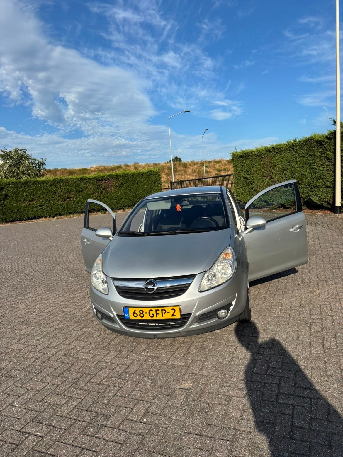 Opel Corsa 1.4 16V 5D parkeer sensor Apple carplay, Voorwielaandrijving, 1063 kg, Zwart, 4 cilinders