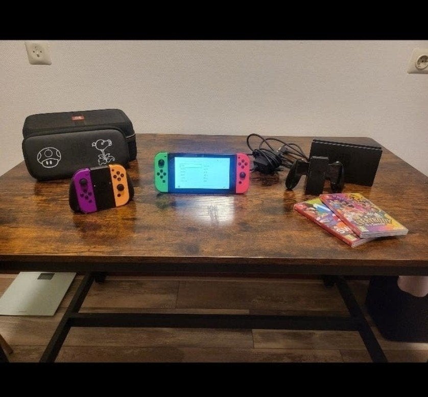 Nintendo switch set! Met 4 joycons en 2 spellen, Spelcomputers en Games, Spelcomputers | Nintendo Switch, Ophalen, Gebruikt, Switch Original