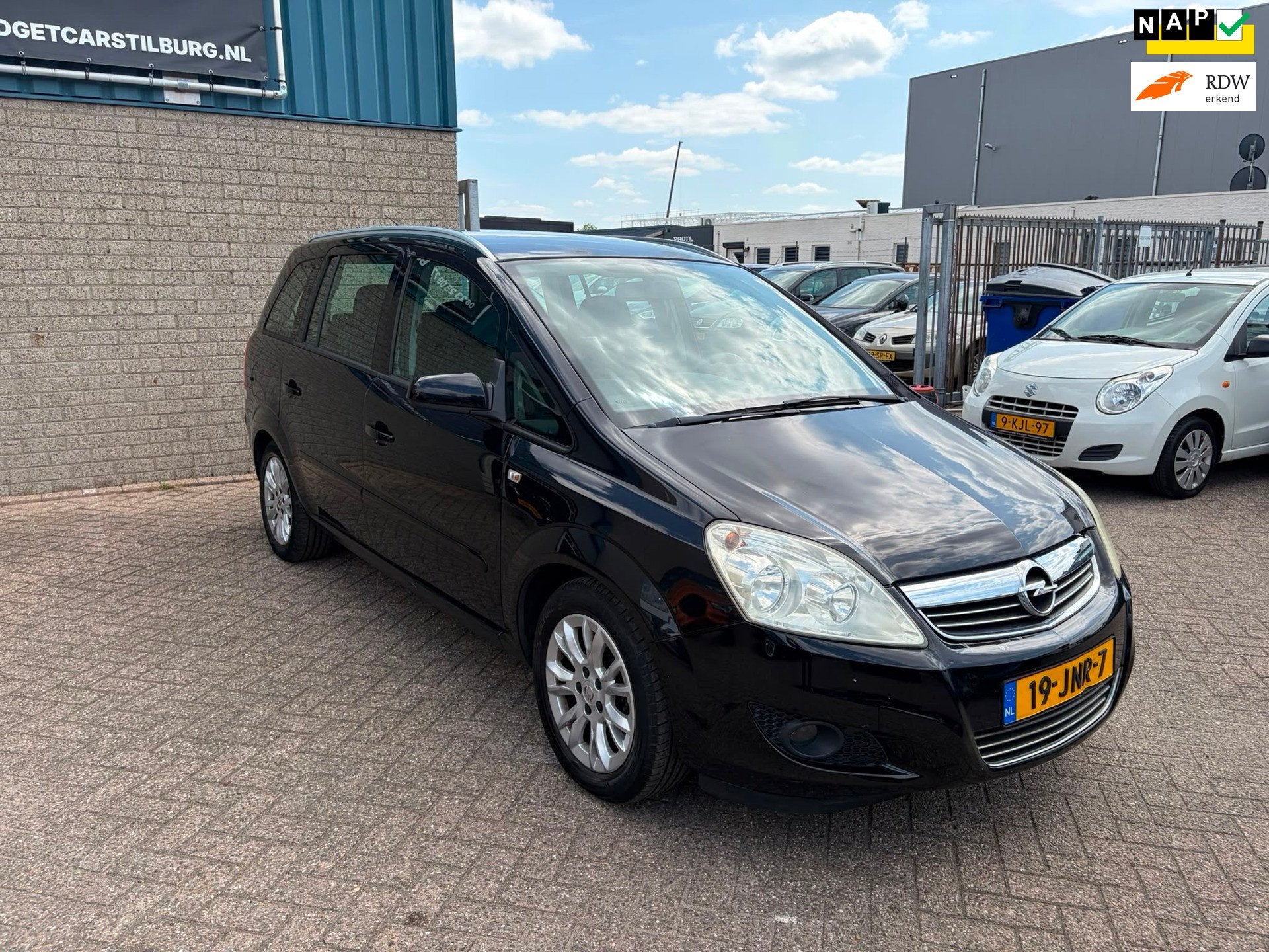 Opel Zafira 1.6 Executive, Auto's, Opel, Voorwielaandrijving, Gebruikt, 4 cilinders, Zwart