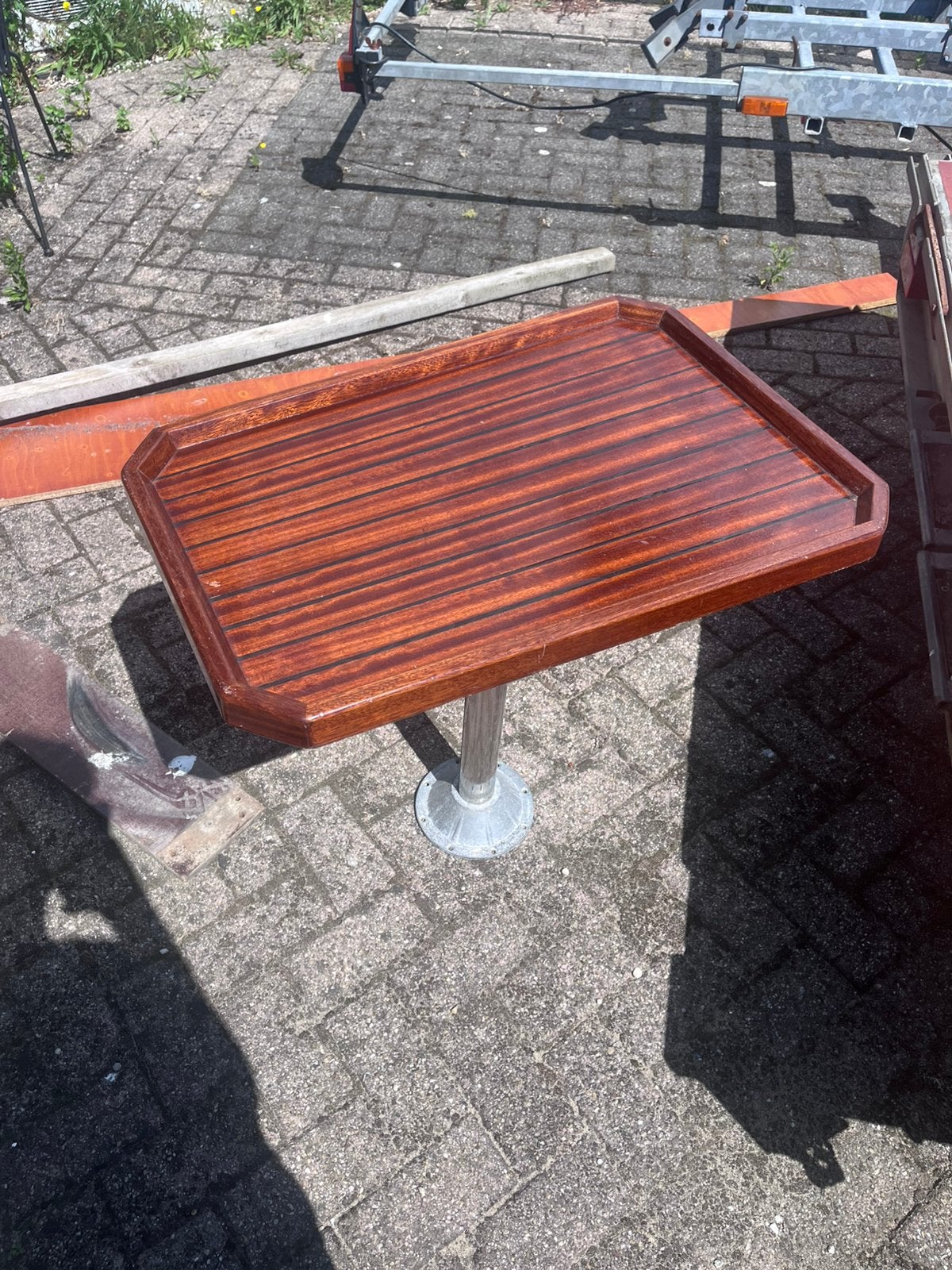 Boottafeltje, Watersport en Boten, Ophalen, Zo goed als nieuw