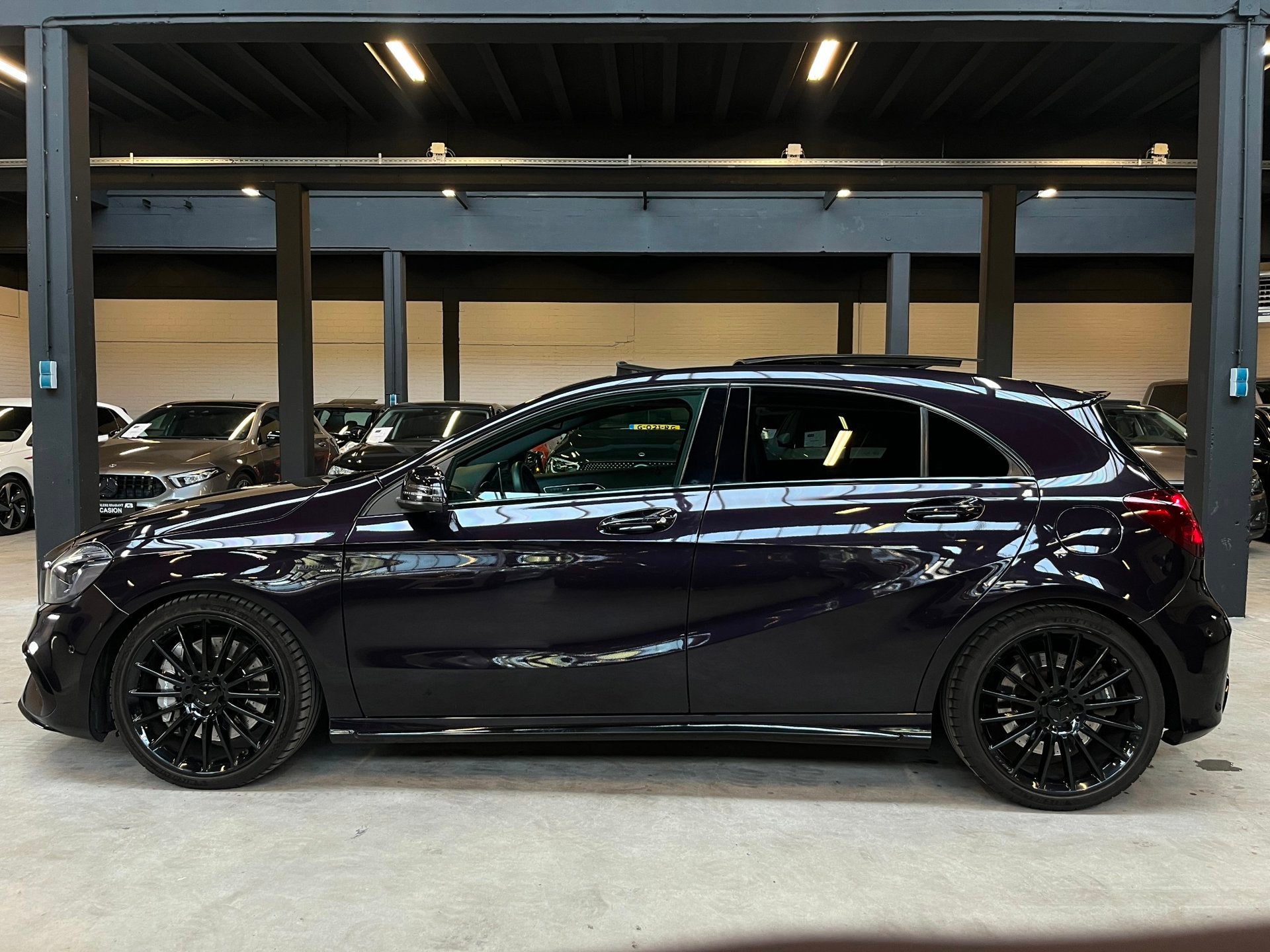 Foto 3 van Mercedes-Benz A-klasse AMG 45 4MATIC Pano/Carplay/MemoryStoe