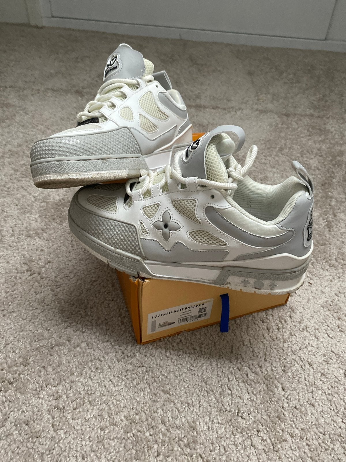 Louis Vuitton LV Archlight Sneakers Maat 43, Ophalen of Verzenden, Nieuw, Wit, Sneakers of Gympen